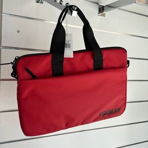 Vooray NWT 15” laptop sleeve in power red